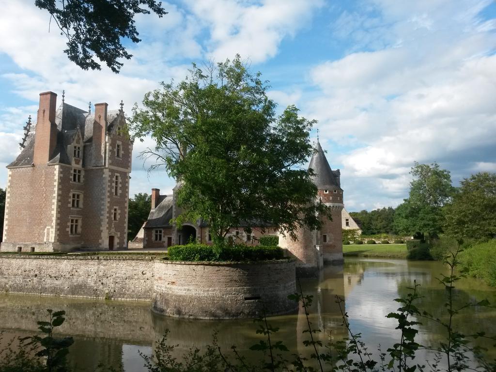 Chateau Du Breuil Cheverny Exterior photo